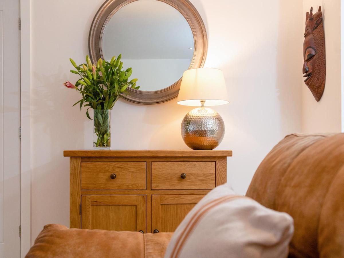 Holiday home New Detached 3 Bed Luxe House On Exclusive Private Estate Close To Coast . Sleeps 6 *