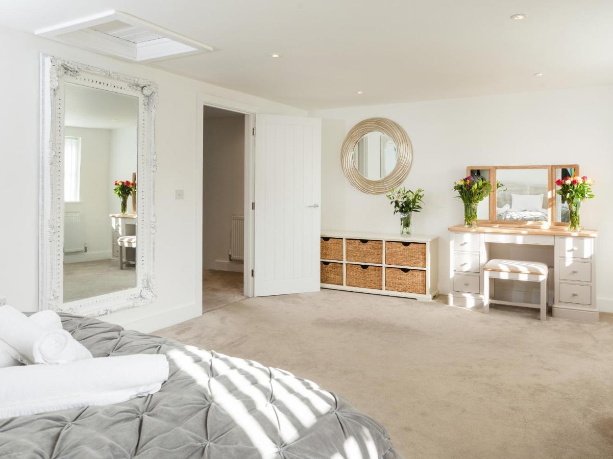 Holiday home New Detached 3 Bed Luxe House On Exclusive Private Estate Close To Coast . Sleeps 6