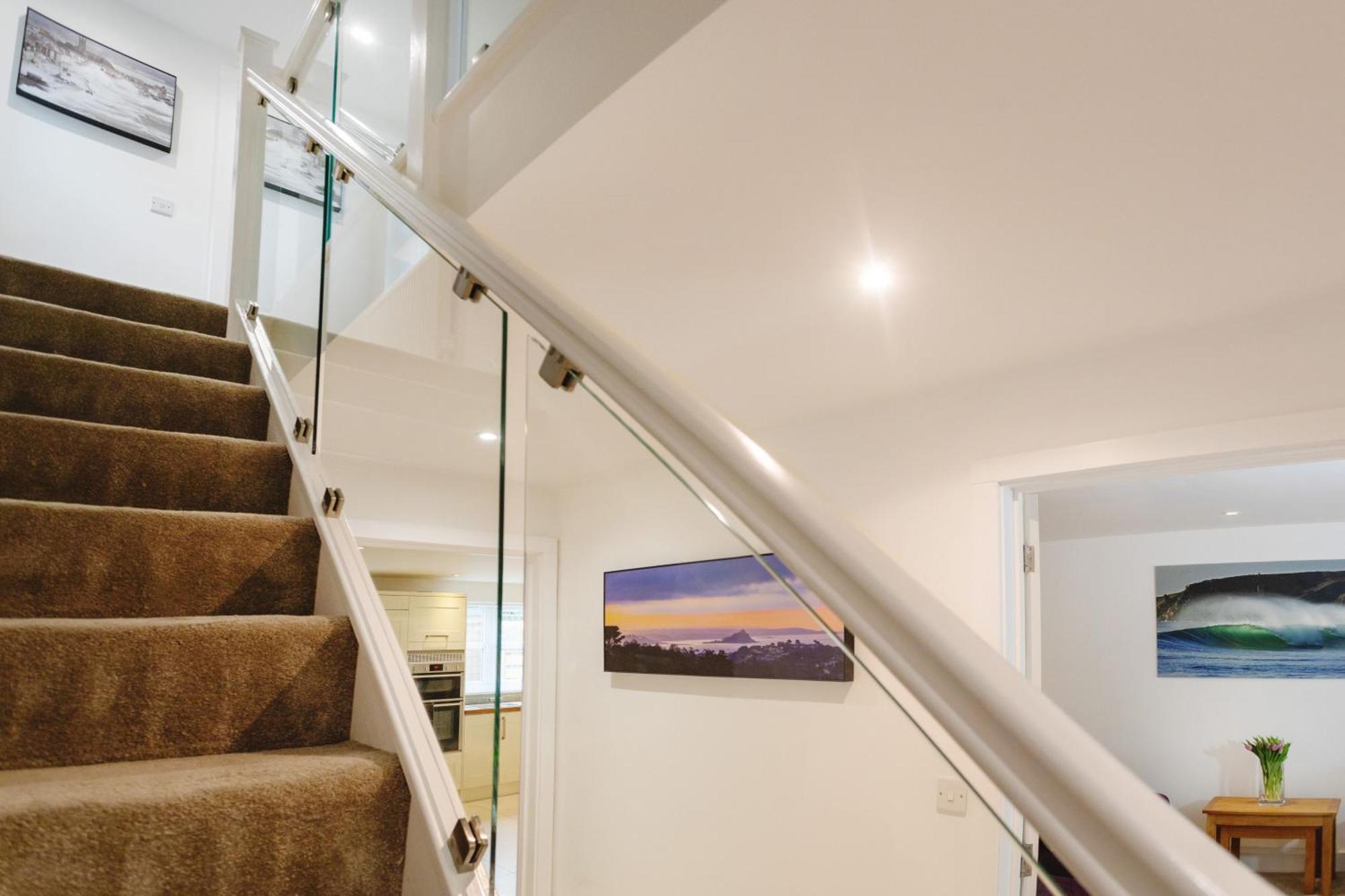 New Detached 3 Bed Luxe House On Exclusive Private Estate Close To Coast . Sleeps 6