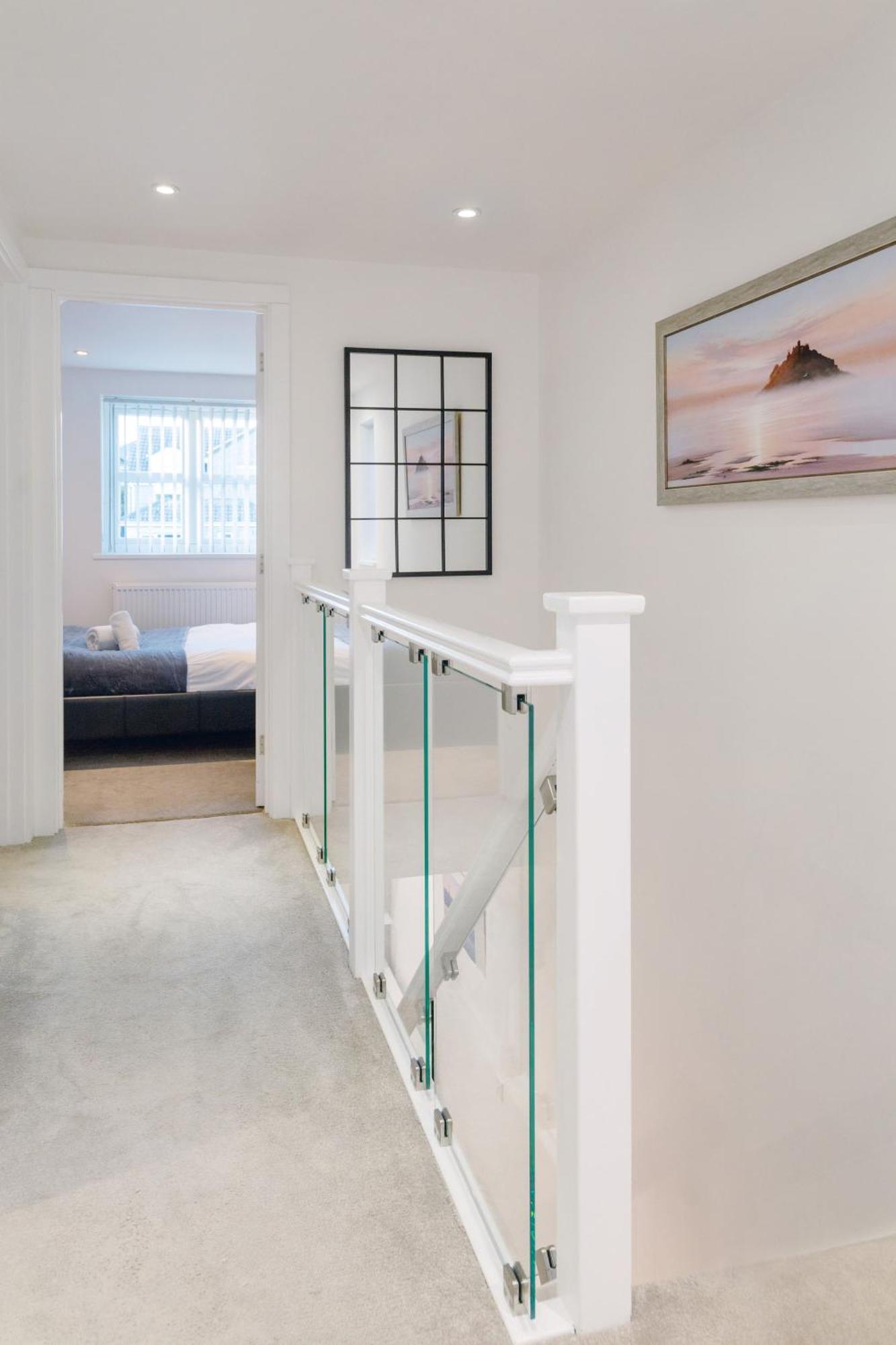 Holiday home New Detached 3 Bed Luxe House On Exclusive Private Estate Close To Coast . Sleeps 6 *