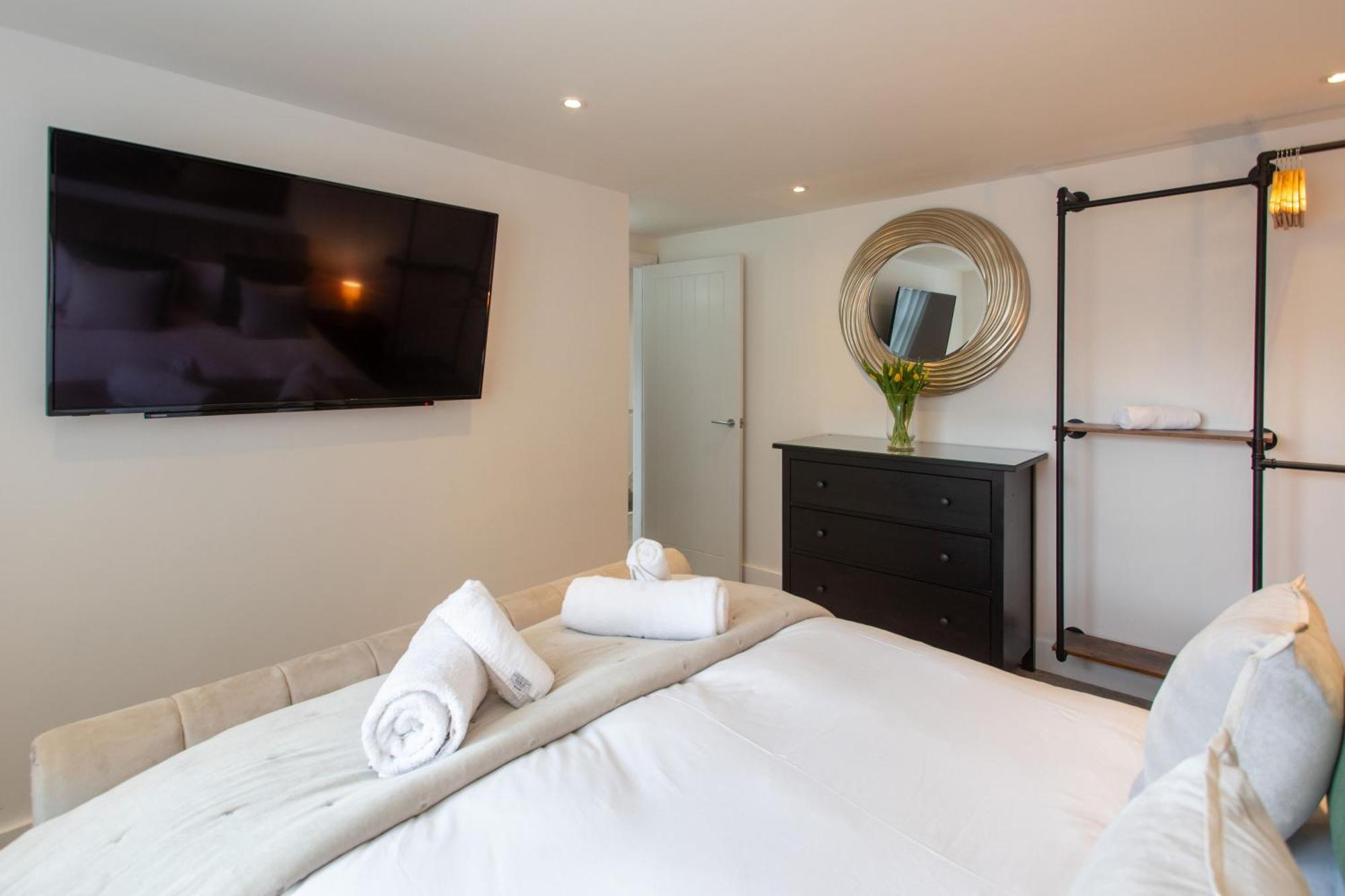New Detached 3 Bed Luxe House On Exclusive Private Estate Close To Coast . Sleeps 6 * Newlyn