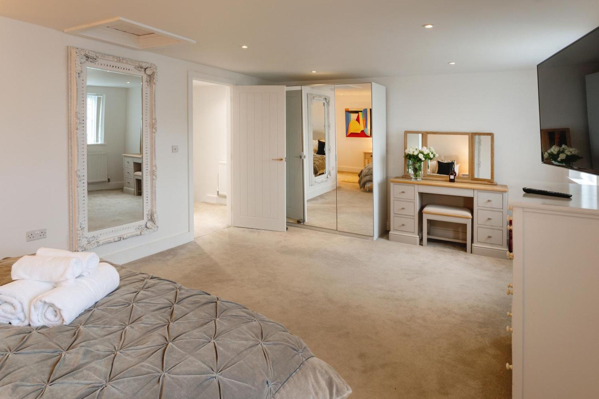 Holiday home New Detached 3 Bed Luxe House On Exclusive Private Estate Close To Coast . Sleeps 6