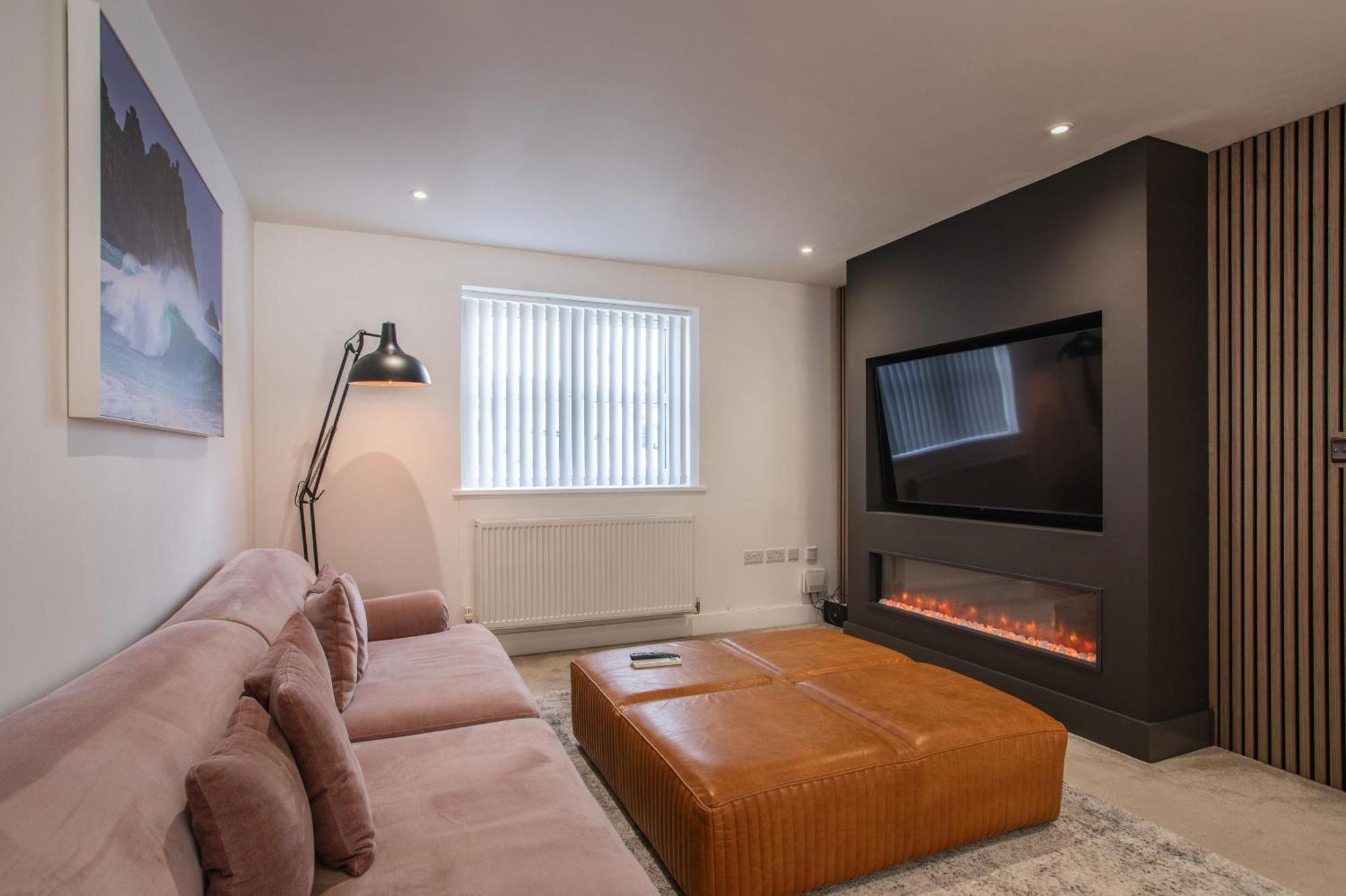 Holiday home New Detached 3 Bed Luxe House On Exclusive Private Estate Close To Coast . Sleeps 6